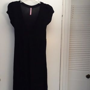 Size M deep v neck black dress